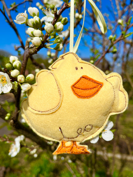 Little Chick hanging decoration