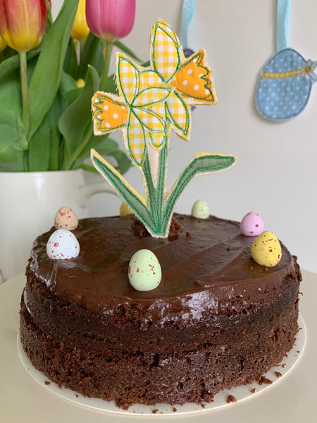 Daffodil Cake Topper