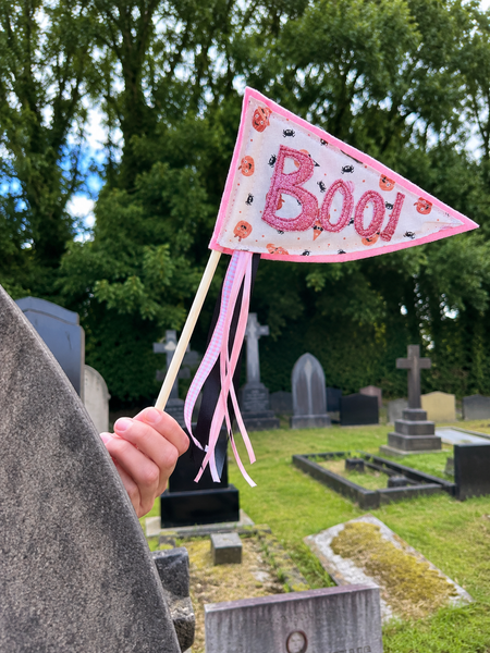 Pink Boo ! Halloween Flags